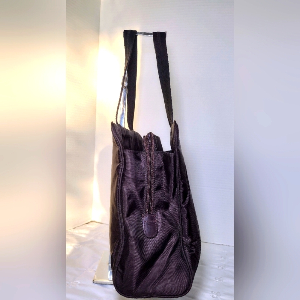 Vintage Prada Tessuto Nylon Bag - Picture 5 of 11